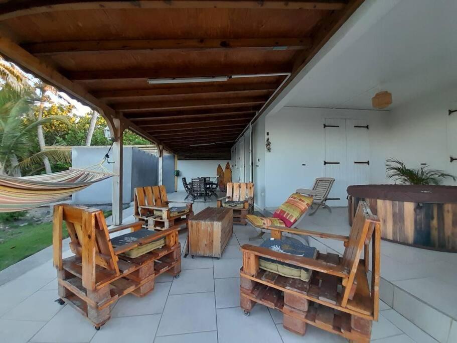 Maison Bord De Mer A 100 M Saint-Francois  Buitenkant foto
